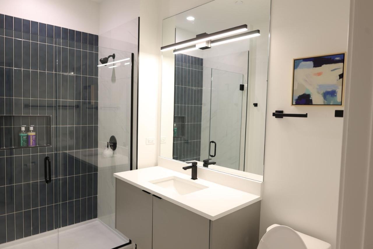 The Aurea Apartment Chicago Exterior photo